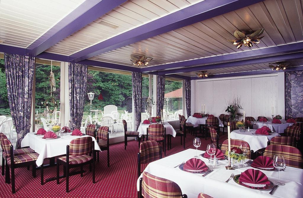 Hotel Hubertushof Lichtenau  Buitenkant foto